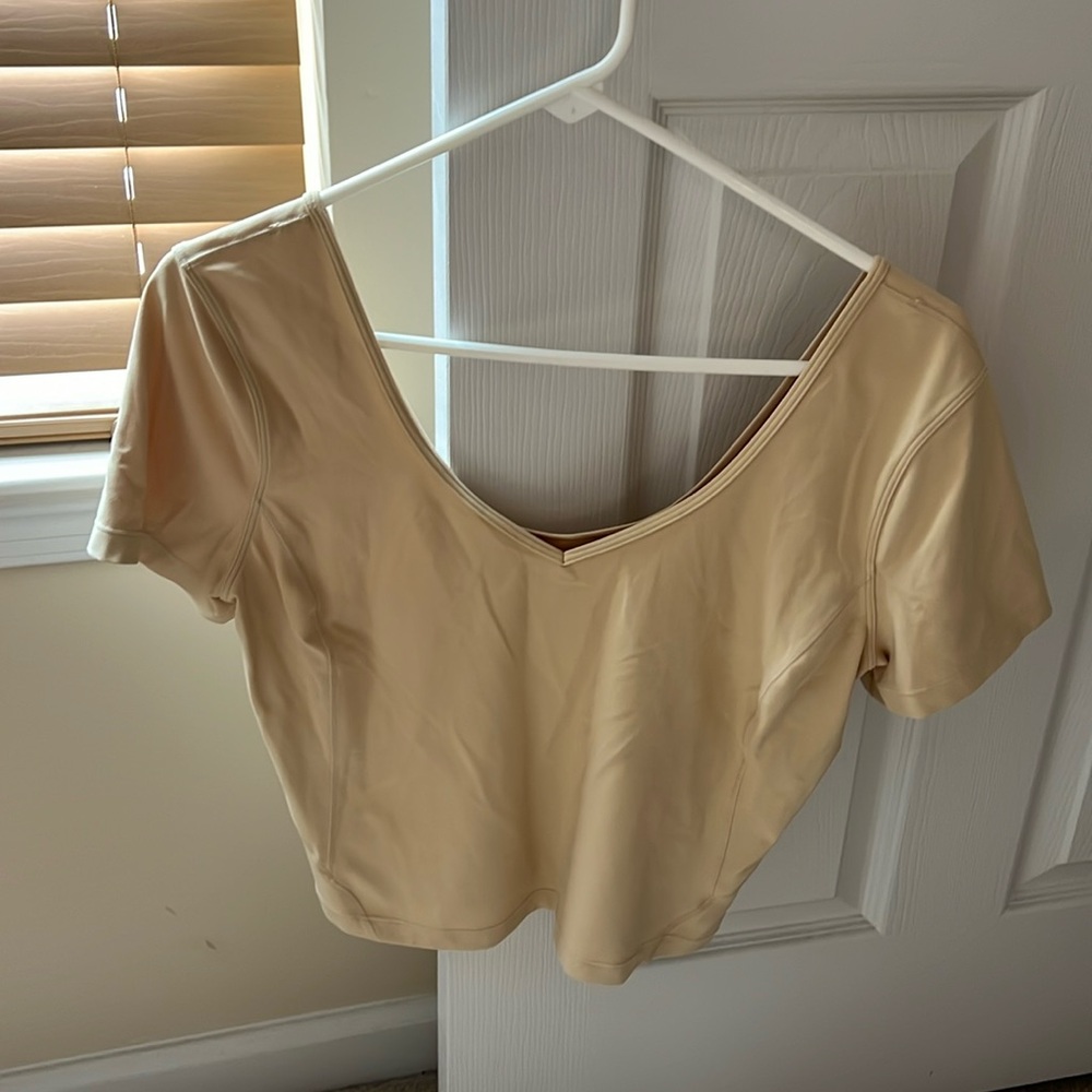 Lululemon align tan shirt size 10. In great condition smoke free pet free home